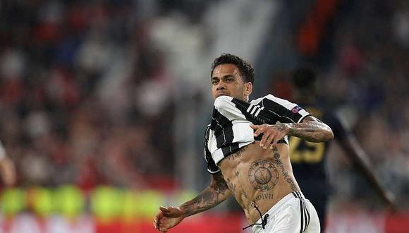 Juventus confirma que Dani Alves deja equipo porque se quiere ir