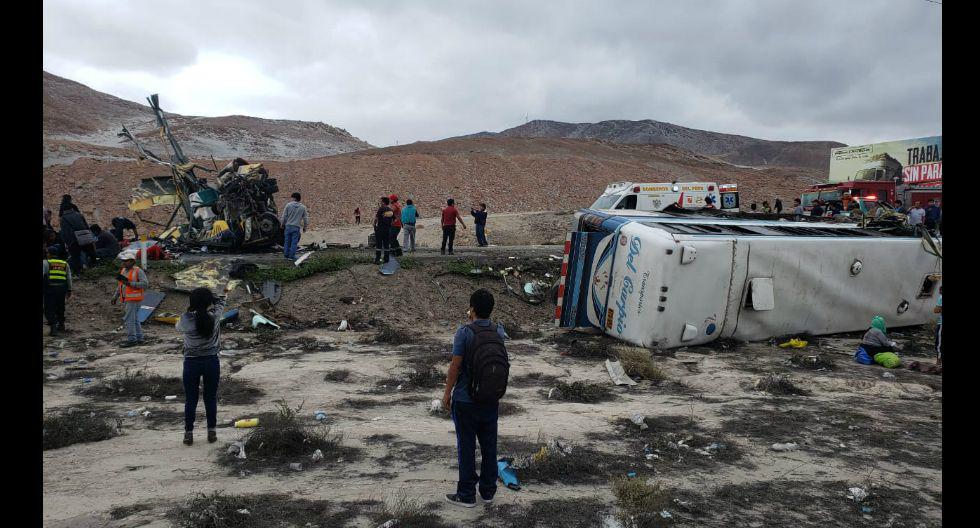 Las unidades pertenecían a las empresas Santillana y Transportes del Carpio. El primero se dirigía de Pedregal hacia Arequipa; el segundo cubría la ruta de Arequipa a Mollendo (Foto: cortesía)