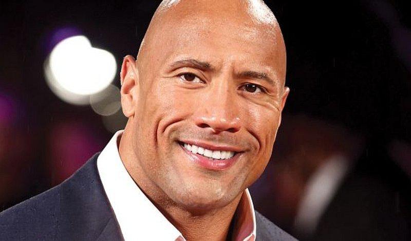 Dwayne Johnson: “La Roca” hace llorar a su “doble” por bello regalo 