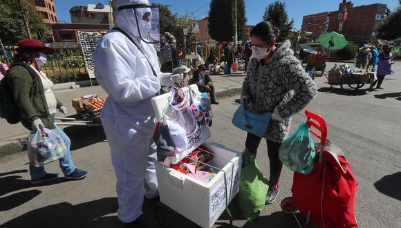 Con cerca de once millones y medio de habitantes, Bolivia acumula un total de 16.009 muertes y 419.313 contagios de COVID-19. (Foto: EFE)
