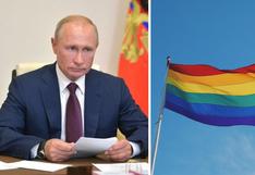 Vladímir Putín se burla de la bandera LGTBI colgada en la embajada de Estados Unidos en Rusia