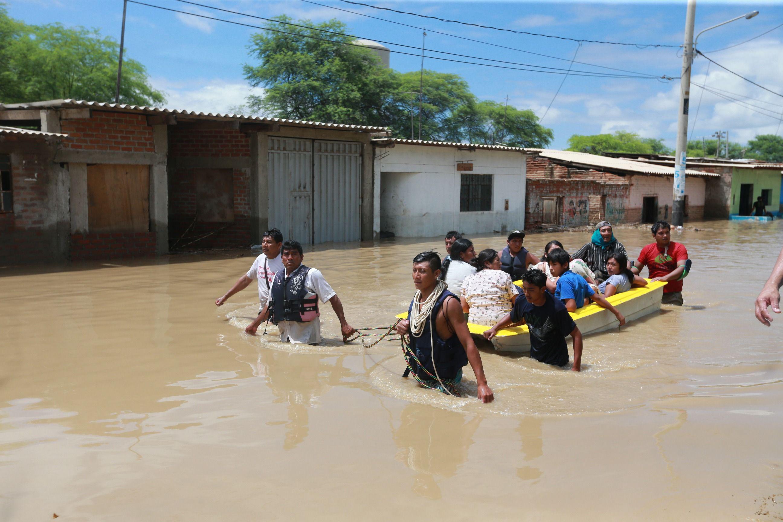 El río Piura se desbordó el 27 de marzo de 2017 por las fuertes lluvias como consecuencia del Fenómeno El Niño costero. (FOTO: GEC)