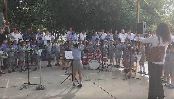 Video de niña dirigiendo orquesta infantil se viraliza