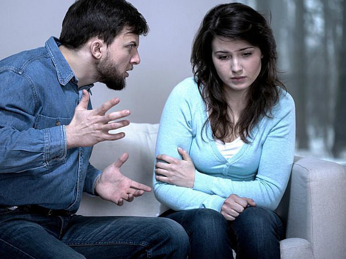 Cómo descubrir que tu novio es demasiado controlador | MUJER | OJO