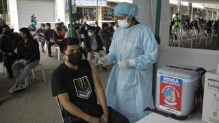COVID-19: comenzó jornada de vacunación este fin de semana en Lima y Callao con horario reducido