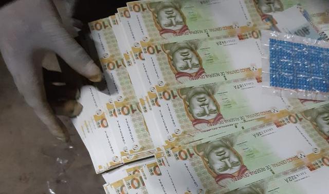 También incautaron papel y precintos de seguridad para los billetes. (Foto: Policía Nacional)
