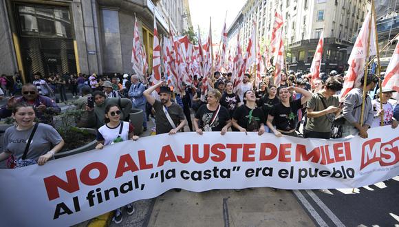 Protesta contra Milei tomó algunas calles de Buenos Aires.