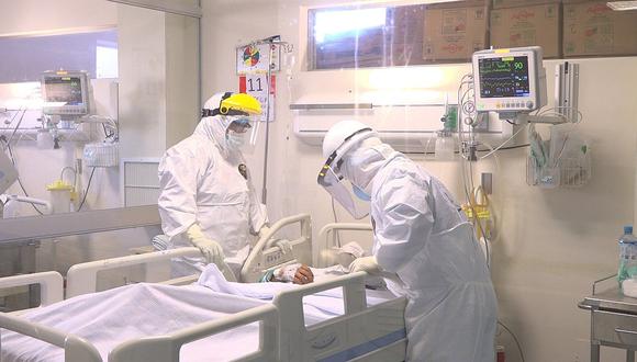 26 pacientes graves están en salas de cuidados intensivos del hospital Carrión y Essalud de Huancayo