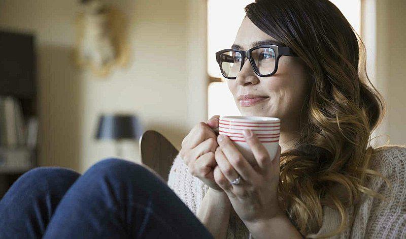 ¿Es recomendable tomar café e infusiones en las comidas?