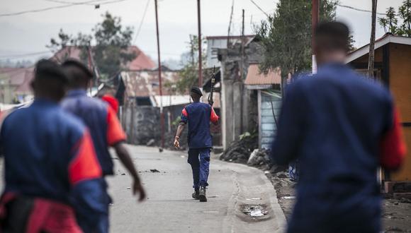Imagen referencial. La Policía Nacional Congoleña patrulla la calle el 28 de diciembre de 2018 en Majengo en Goma, en la provincia de Kivu del Norte. (Foto de PATRICK MEINHARDT / AFP)