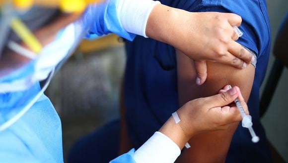 La vacunación avanza en todo el país. (Foto: Archivo/GEC)