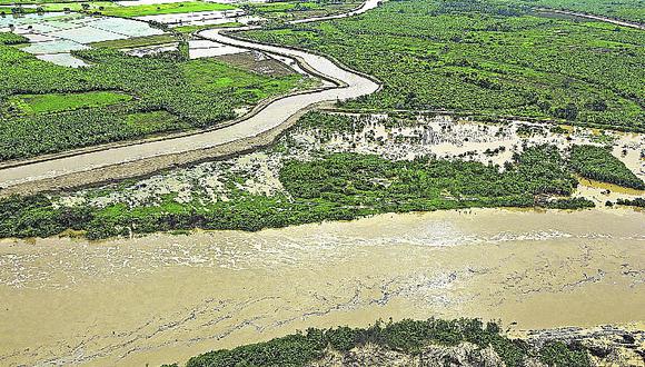 Fenómeno El Niño: Río Tumbes inunda caseríos y calles de la ciudad