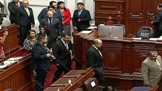 Voto de confianza: Otárola y ministros entra al hemiciclo en medio de gritos e insultos | VIDEO