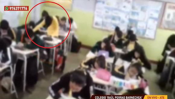 Alumnos estudian parados o arrodillados por falta de sillas en colegio de Ate | VIDEO