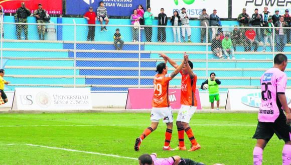 Vallejo supera por 2-0 aL Pacífico FC