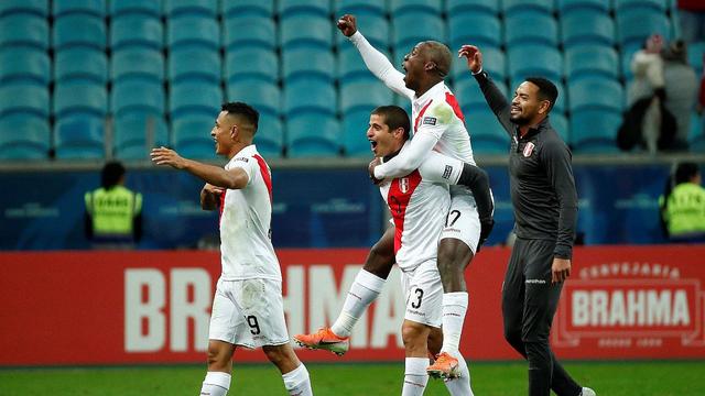 Perú va por el título tras golear 3-0 a Chile | VÍDEOS Y FOTOS