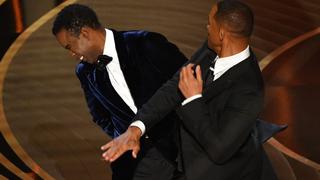Will Smith tiró un puñetazo a Chris Rock durante ceremonia EN VIVO de los Oscar: “No hables de mi esposa”