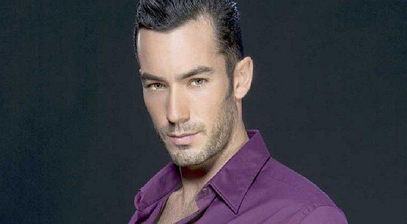 Aarón Díaz posa en calzoncillos y enloquece en las redes sociales [FOTOS]