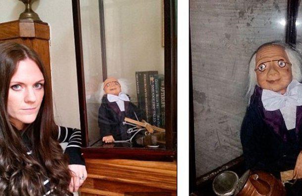 ​Youtube: Está marioneta que se mueve sola sorprende en redes