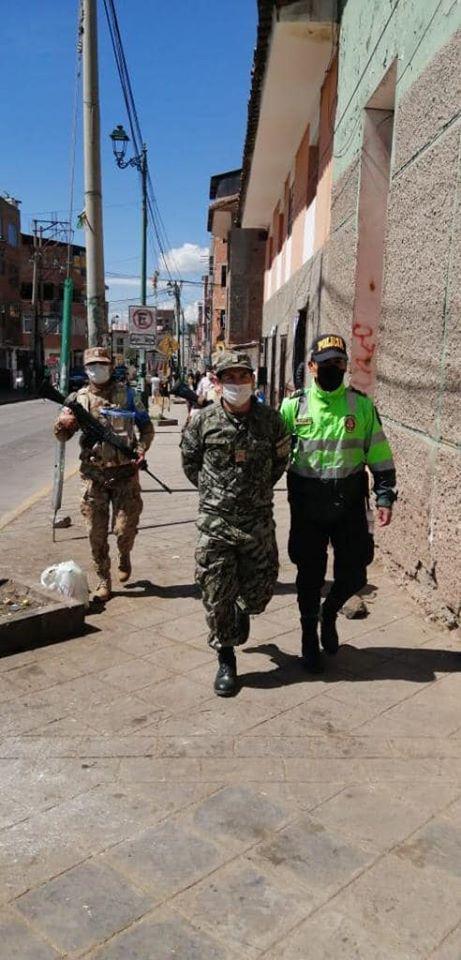 El intervenido será investigado por el delito de usurpación de funciones. (Foto: Difusión)