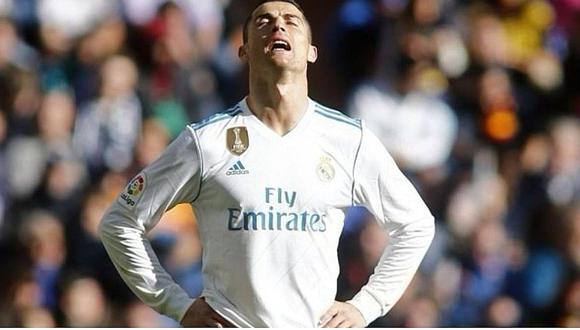 Cristiano Ronaldo sufre 'terrible' corte y pide celular para verse la herida 