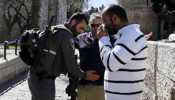 Asociación de Prensa Extranjera protesta por arresto de periodista en Israel 