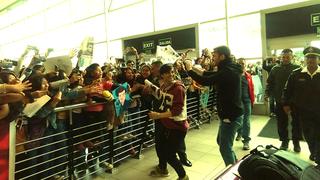 Abraham Mateo desata alboroto en el aeropuerto tras su llegada a Lima   