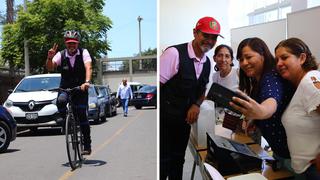 Elecciones 2020: Mauricio Mulder va a votar en bicicleta y hasta se toma ‘selfie’ con miembros de mesa | FOTOS