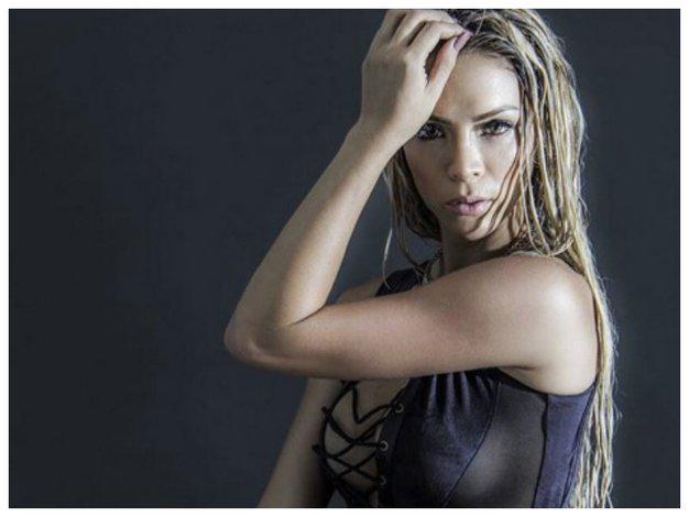 ¡Sheyla Roja y su LDB al estilo de Kristen Stewart y Olivia Palermo! [FOTOS]