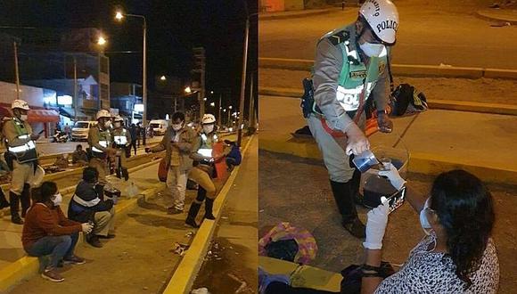 Policías de la Unidad de Tránsito de Piura tuvieron un acto de desprendimiento con los familiares de los afectados con COVID-19. (Fotos: GEC)