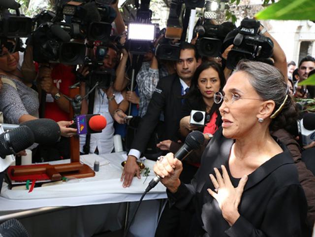 ​Una emotiva misa recuerda a Chespirito a un año de su muerte