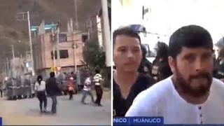 Familiares de banda delincuencial se enfrentan con la policía para liberar a detenidos | VIDEO