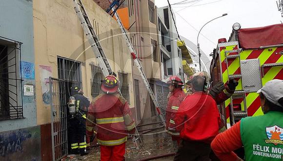 Callao: bomberos sofocan incendio en vivienda de material rústico (VIDEO)