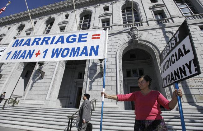 Frenan avance gay de EEUU y matrimonio homosexual no va aún en Luisiana