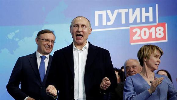 Vladimir ​Putin gana elecciones rusas con más de 70% de votos 