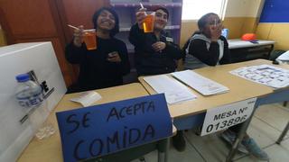 “Se acepta comida”: Miembros de mesa colocan cartel en las Elecciones 2020 | FOTO