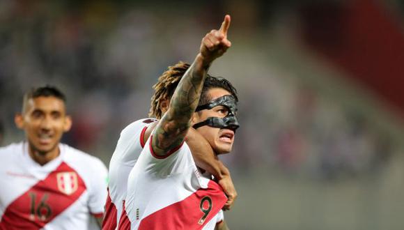 Gianluca Lapadula es la principal carta ofensiva de Perú. (Foto: AFP)