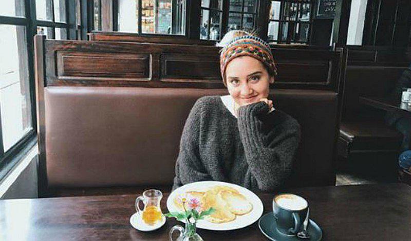 Ximena Hoyos disfruta del verano con diminuto bikini