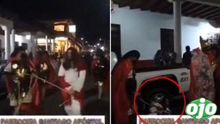 Accidente en representación del Vía Crucis se vuelve viral