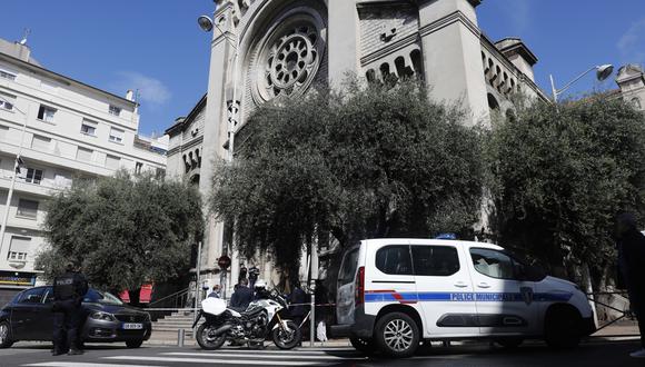 Ataque contra sacerdote ocurrió en una iglesia de Niza y el autor es un desequilibrado mental.