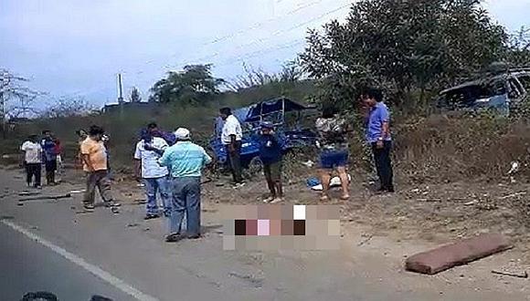 Cuatro muertos deja choque de motocarga contra minivan en Motupe (FOTOS)