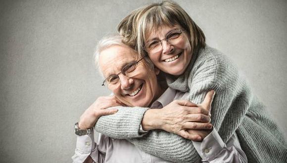Beneficios de tener intimidad después de los 60 años de edad