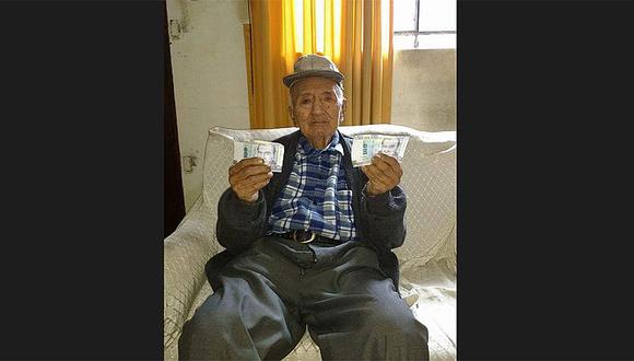 SMP: Jubilado triste tras recibir billetes falsos en su pensión 