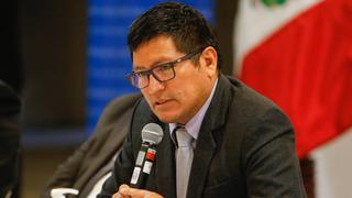 Gobierno todavía no destituye a ministro López pese a denuncia de pitufeo y al anuncio de Pedro Castillo