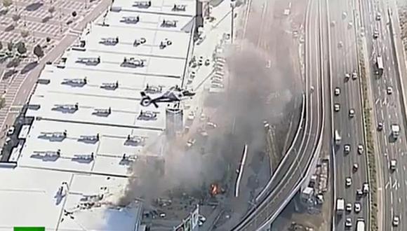 A​vioneta se estrelló contra centro comercial de Australia