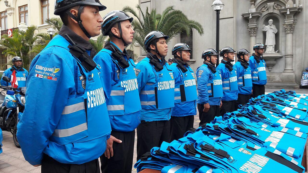 ​Miraflores: entregan chalecos antibalas a serenos del distrito (VIDEO)