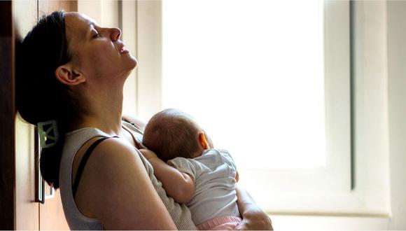 Incluso si no hablan de ello, muchas mamás sienten emociones encontradas sobre la maternidad.