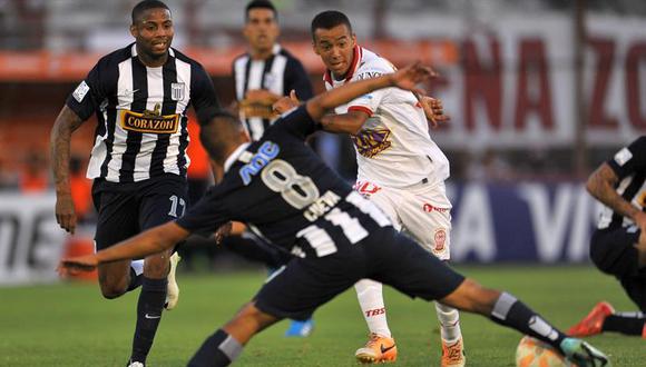 Alianza Lima empata 0-0 ante Huracán que selló su entrada en la Libertadores