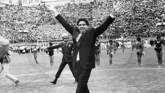 Alan García y sus fotos con los personajes más ilustres (FOTOS)