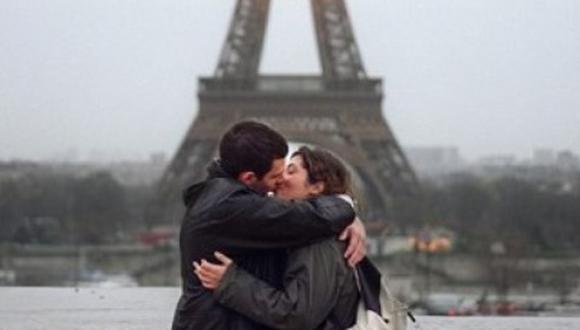 Uno de cada tres franceses dejaría todo por amor 